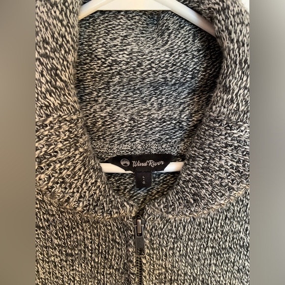 Wool vest - Picture 2 of 5